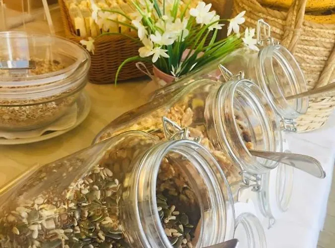 蒙马特酒店 3* 里米尼