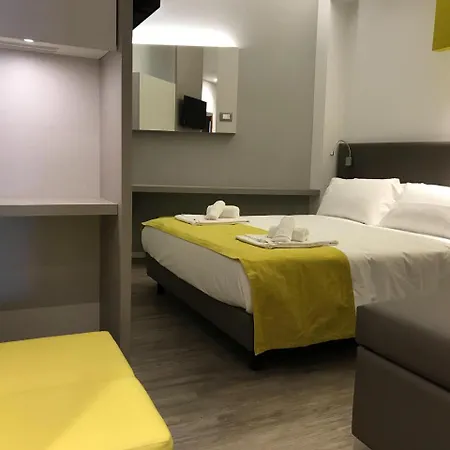 Hotell Montmartre 3*