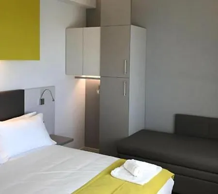 Montmartre Otel 3*