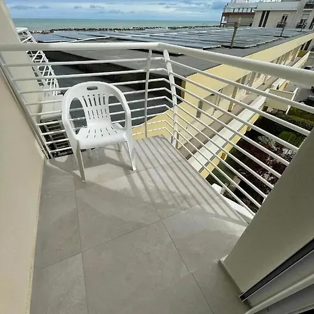Montmartre Otel Rimini