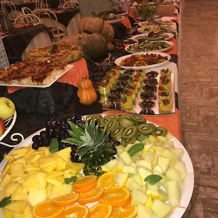 Montmartre Otel Rimini