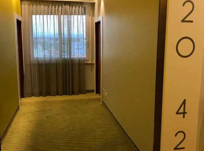 Hotel Montmartre Rimini